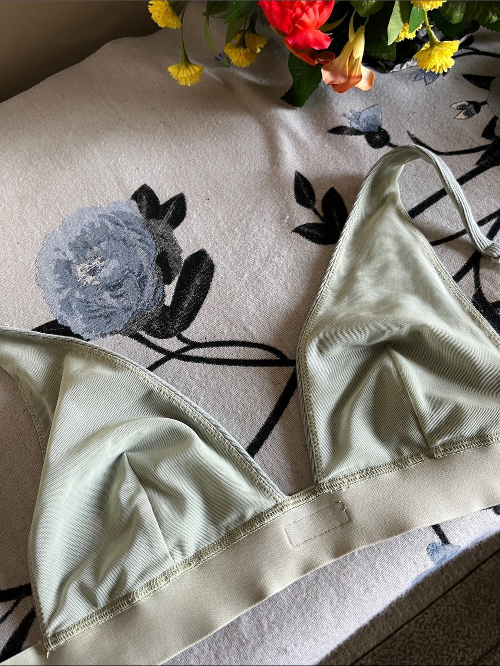 SKIMS Ribbed Plunge Bralette in Pale Two-tone Green - Picture 9 of 13